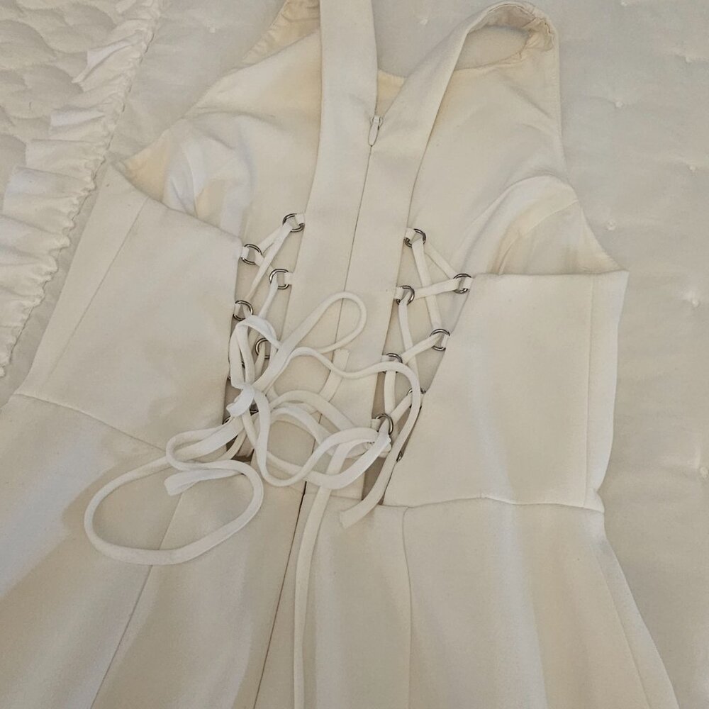BCBG MaxAzria White dress - Picture 4 of 12